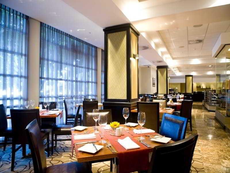 Southern Sun Waterfront Cape Town Bagian luar foto