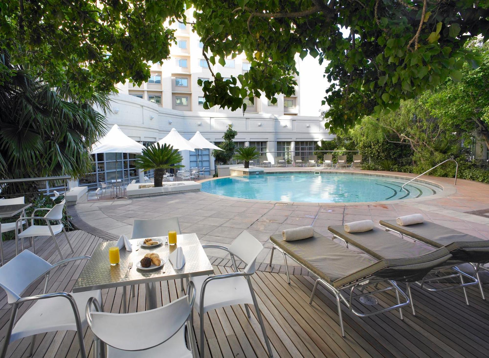 Southern Sun Waterfront Cape Town Bagian luar foto